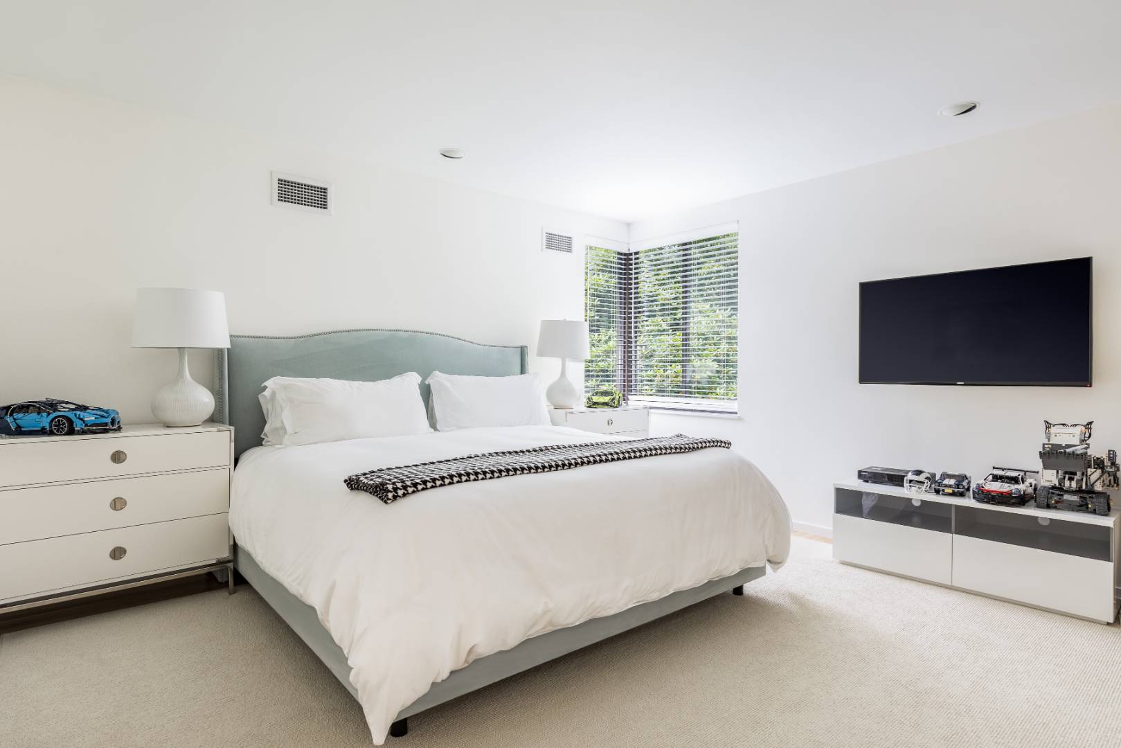 21 Jericho Road East Hampton, NY 11937 - Photo 20 of 36