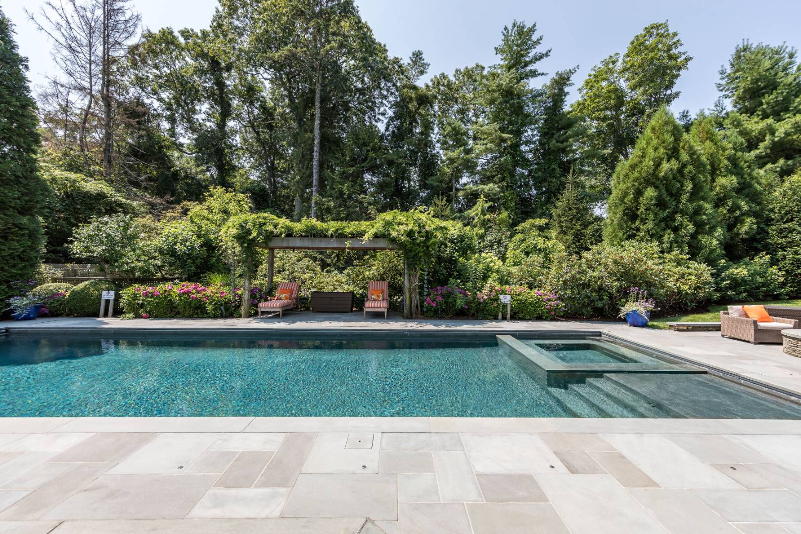 21 Jericho Road East Hampton, NY 11937 - Photo 28 of 36