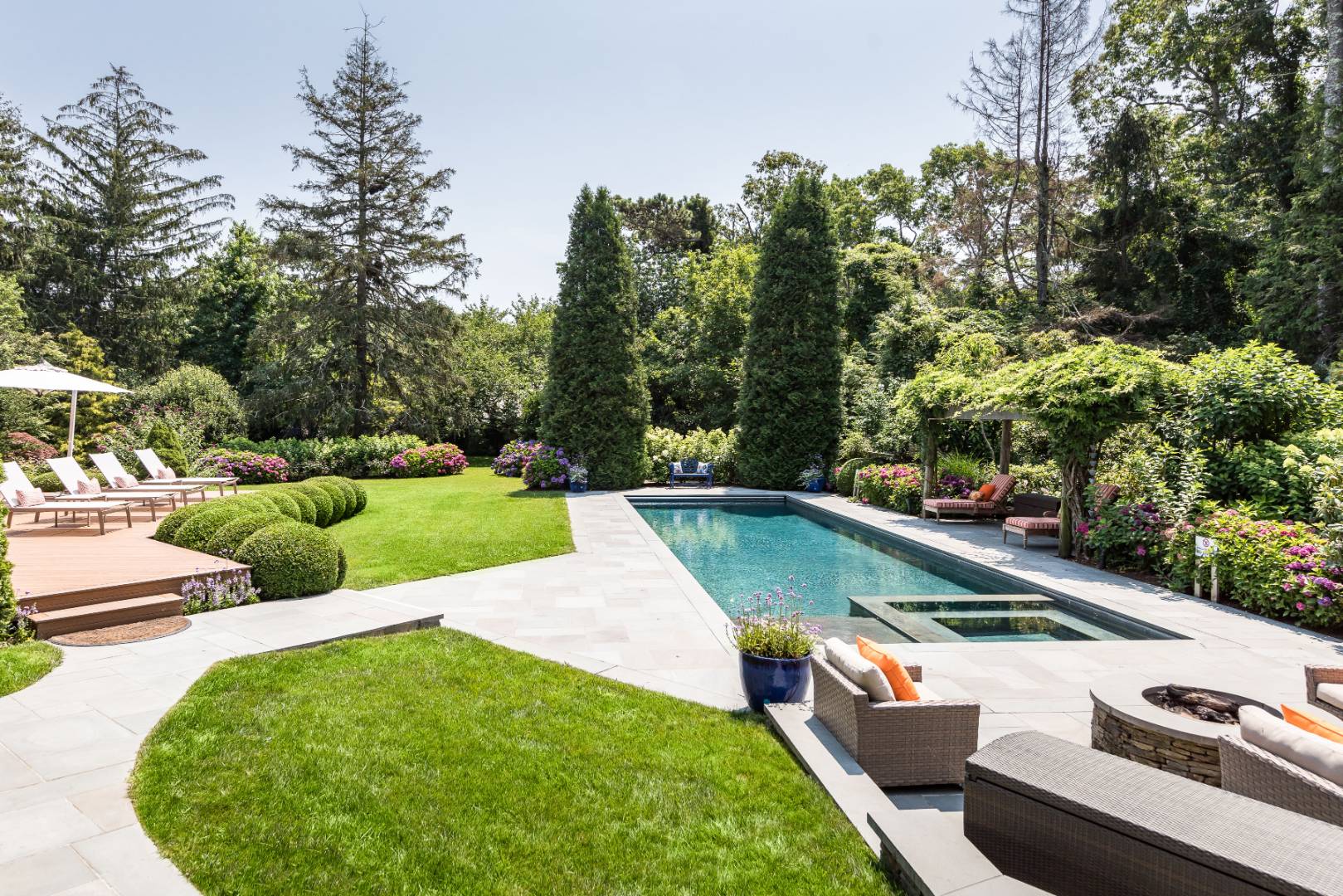 21 Jericho Road East Hampton, NY 11937 - Photo 29 of 36