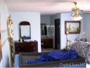 16783 Herrin Road Buffalo, IL 62515 - Photo 6 of 9 Gallery Image 6