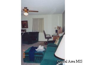 16783 Herrin Road Buffalo, IL 62515 - Photo 7 of 9 Gallery Image 7