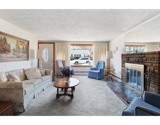 5 Curtis Road Hopkinton, MA 01748 - Photo 8 of 26 Gallery Image 8
