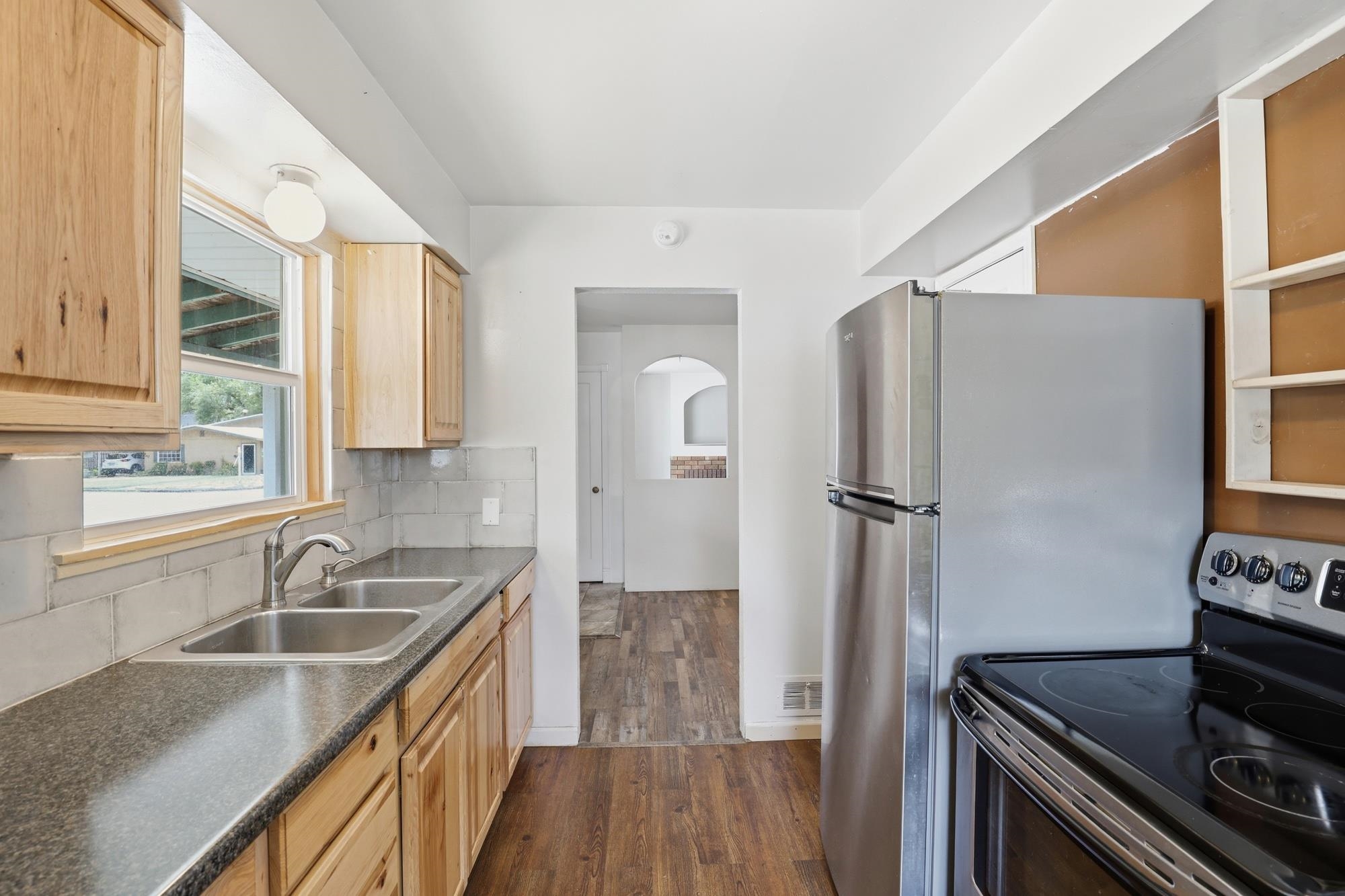 4607 North G Street Spokane, WA 99205 - Photo 7 of 36