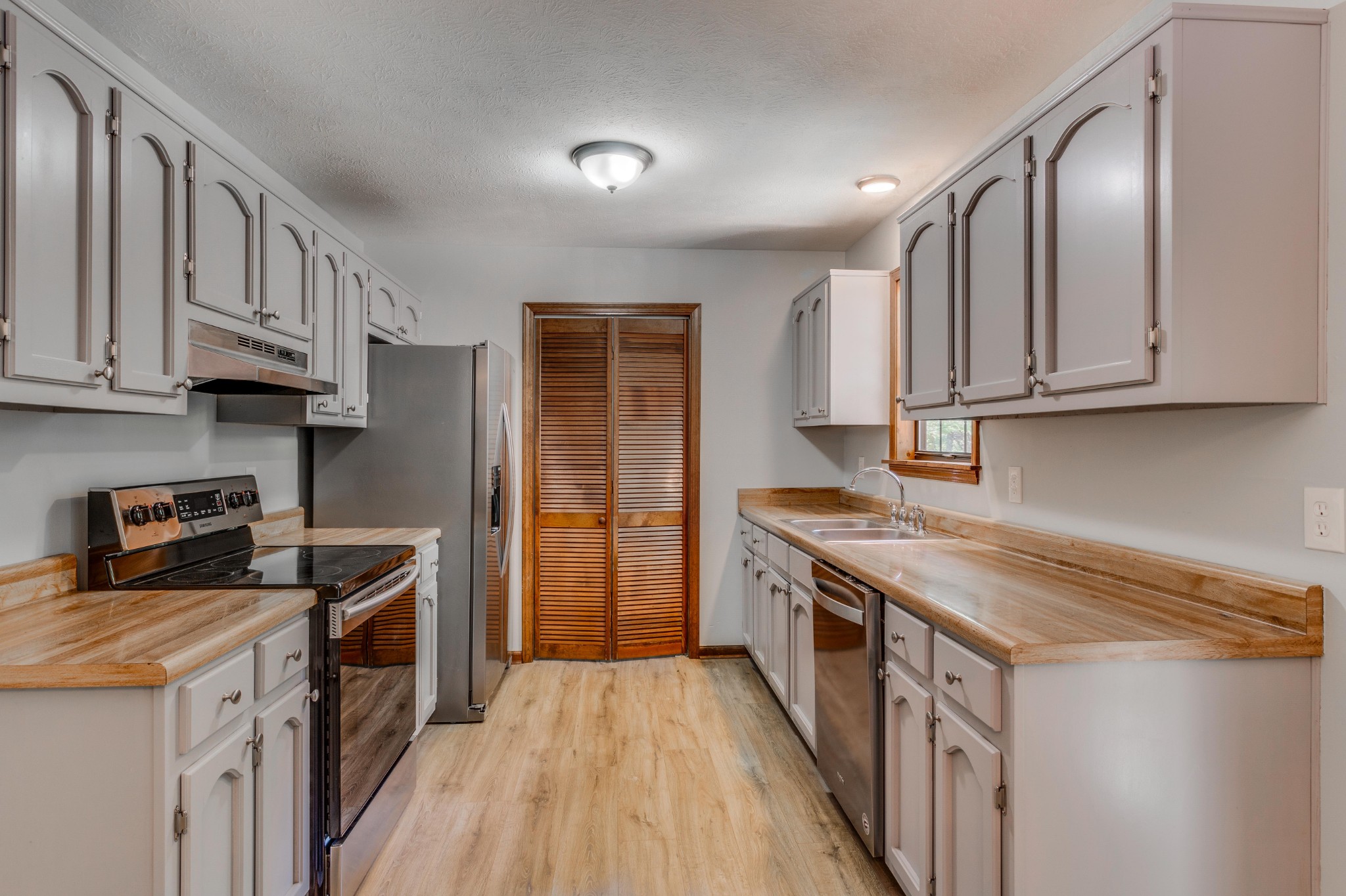 911 Snell Road Lewisburg, TN 37091 - Photo 12 of 50 Gallery Image 12