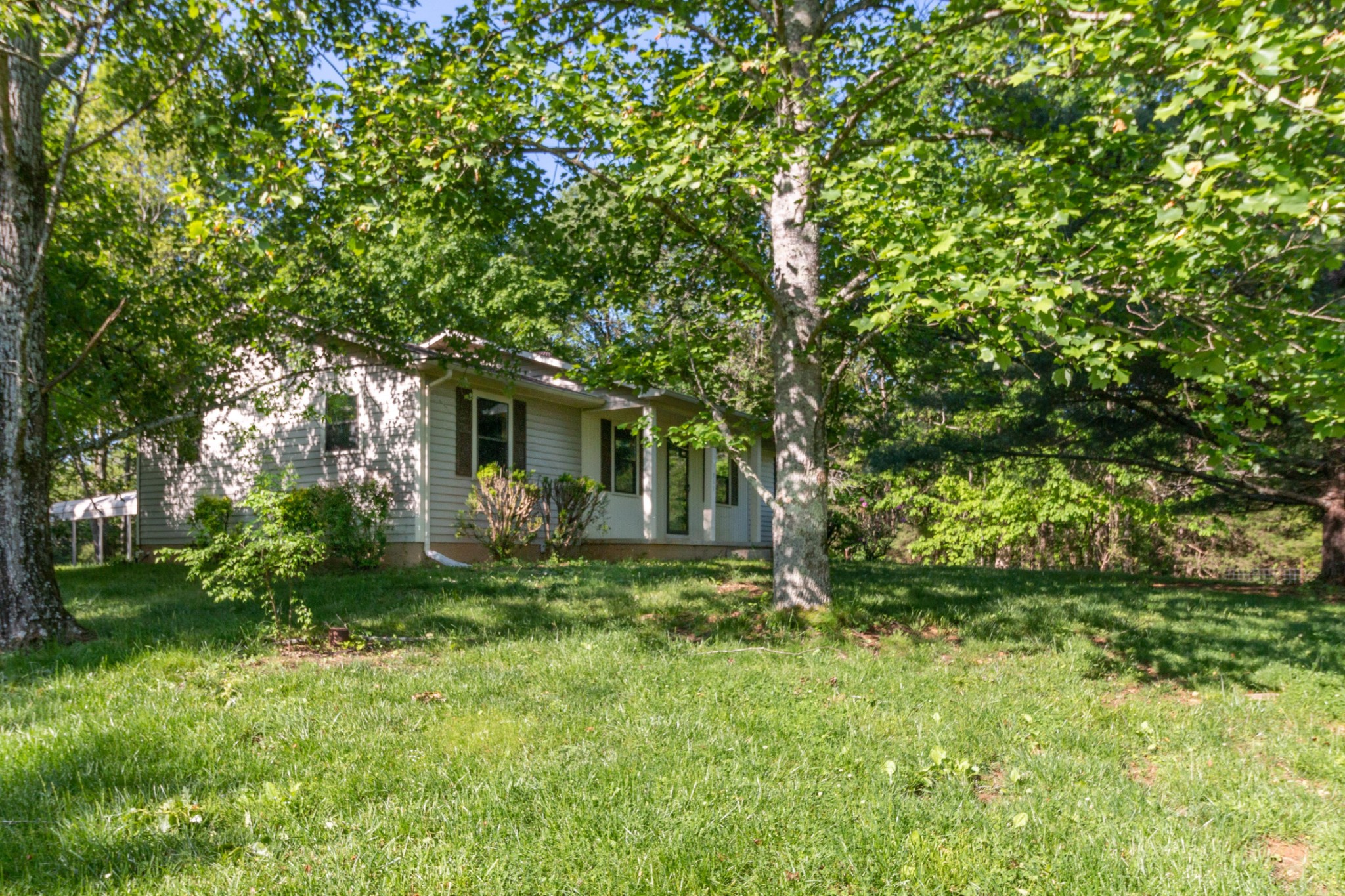 911 Snell Road Lewisburg, TN 37091 - Photo 4 of 50 Gallery Image 4