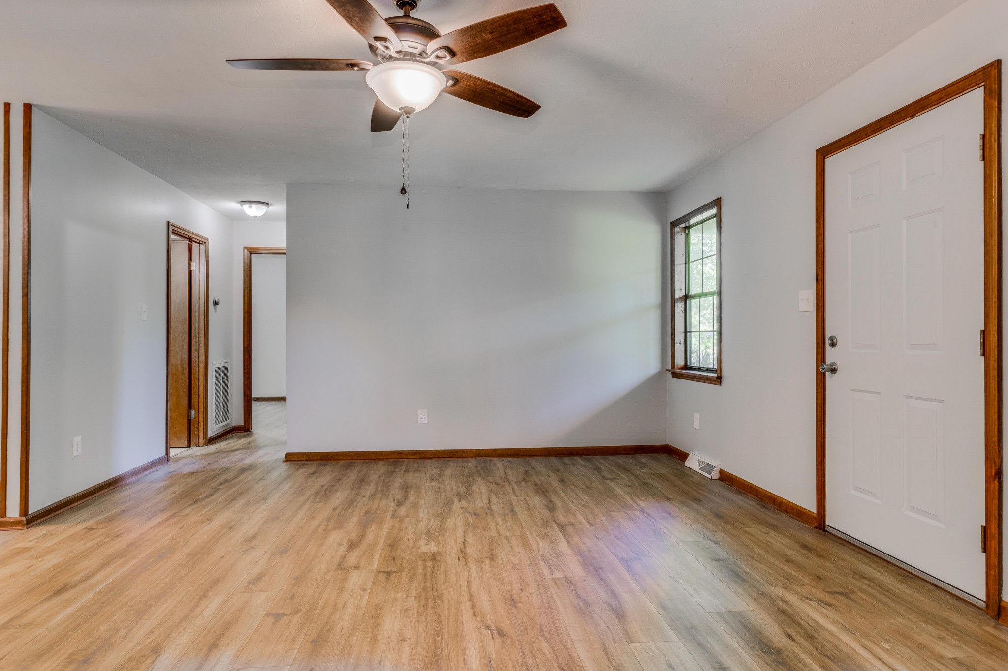 911 Snell Road Lewisburg, TN 37091 - Photo 9 of 50 Gallery Image 9
