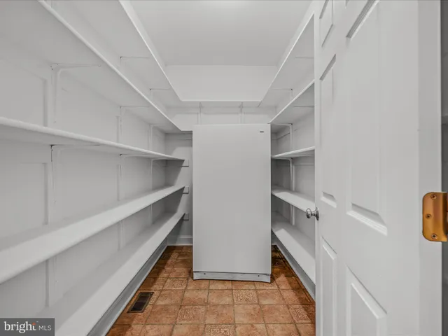 $649,900 | 150 Morgana Drive, Shepherdstown, WV 25443