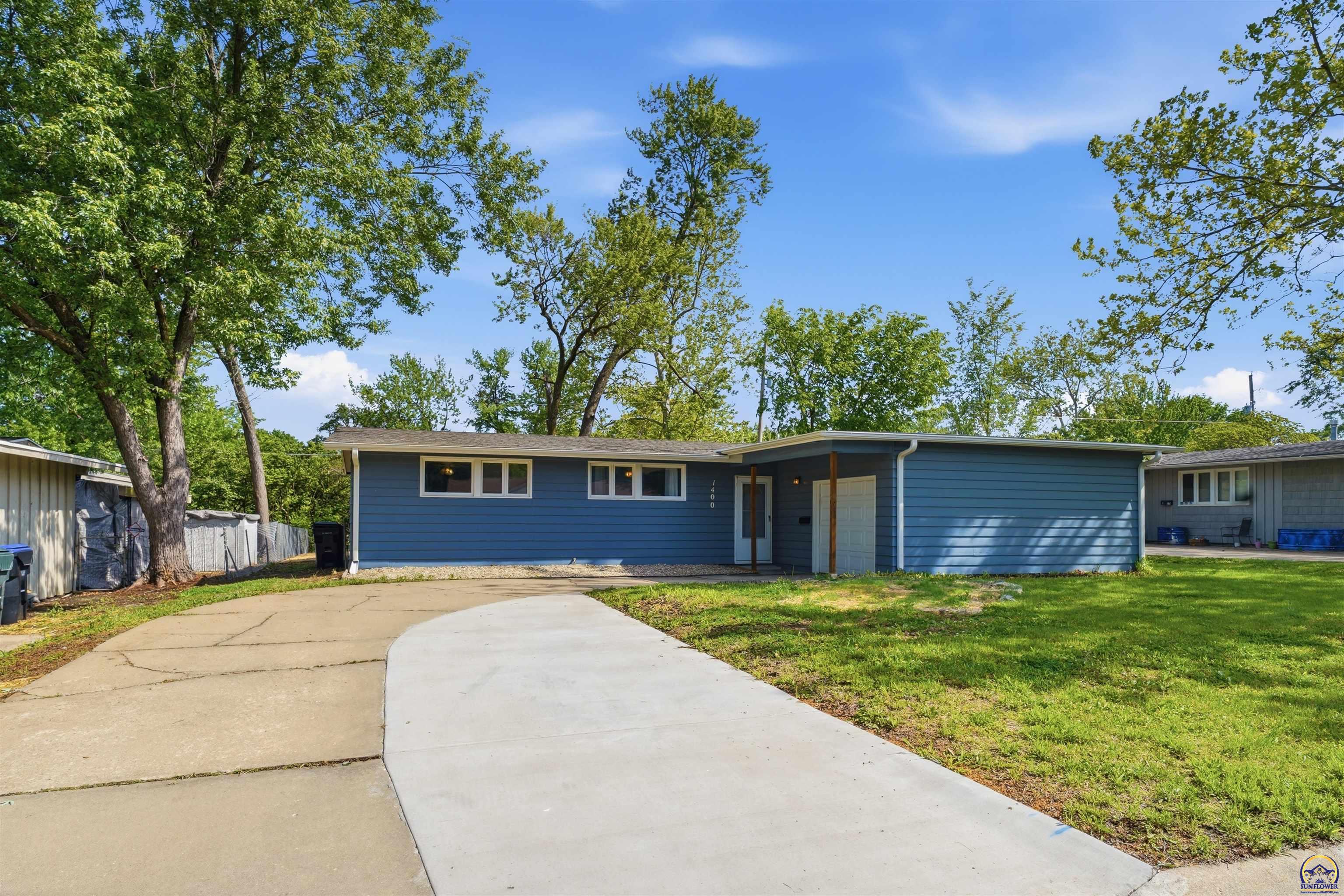 1400 Southwest Croix Street Topeka, KS 66611 - Photo 2 of 21