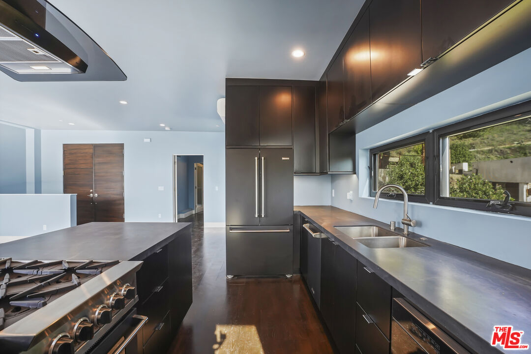 4063 Latigo Canyon Road Malibu, CA 90265 - Photo 15 of 33