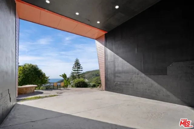 $1,500,000 | 4063 Latigo Canyon Road, Malibu, CA 90265