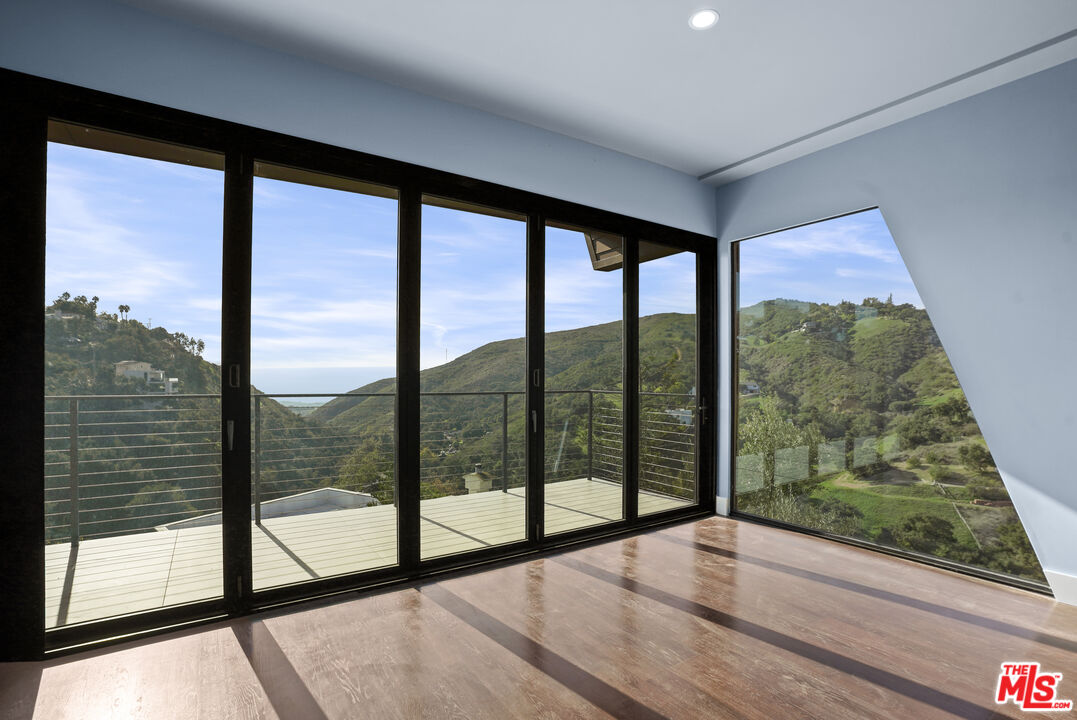 4063 Latigo Canyon Road Malibu, CA 90265 - Photo 9 of 33