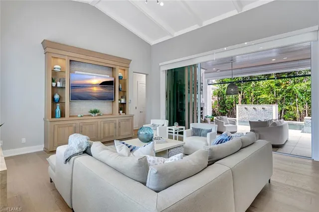 $50,000 | 160 Broad Avenue South, Naples, FL 34102