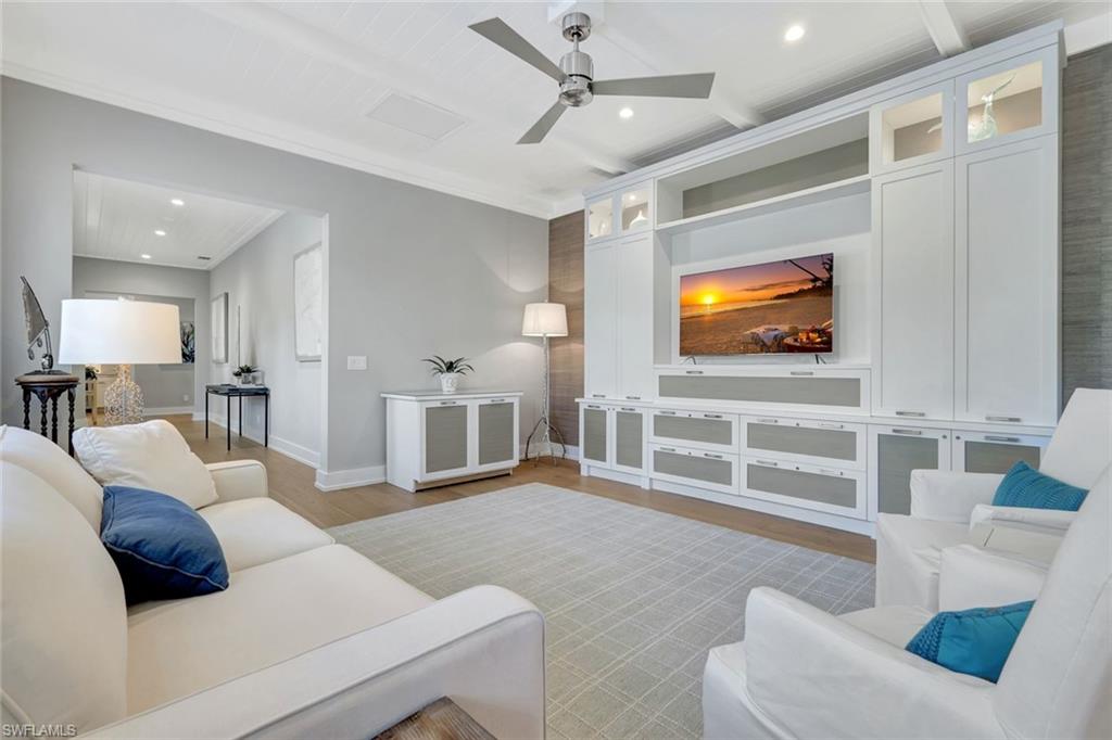 160 Broad Avenue South Naples, FL 34102 - Photo 24 of 49