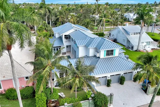 $50,000 | 160 Broad Avenue South, Naples, FL 34102