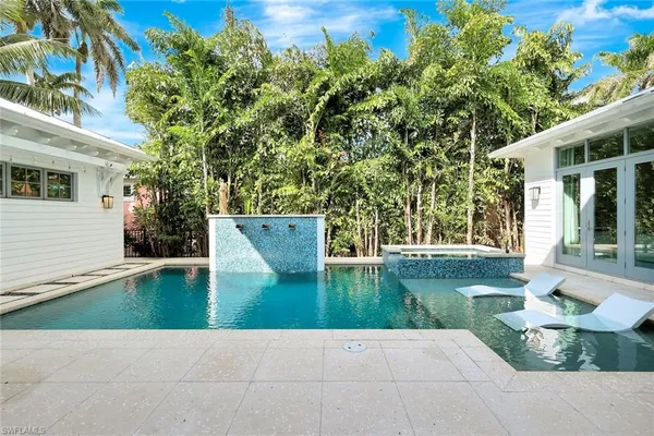 $70,000 | 160 Broad Avenue South, Naples, FL 34102