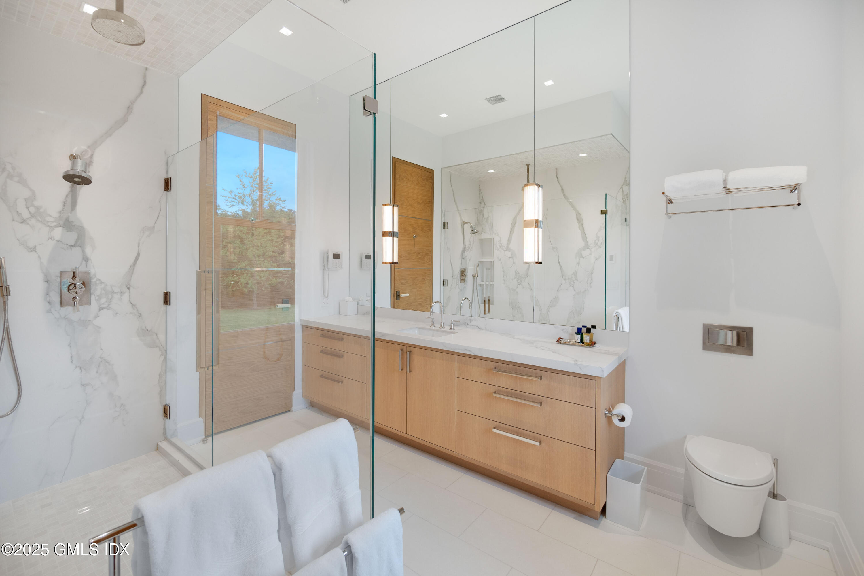 406 Stanwich Road Greenwich, CT 06830 - Photo 15 of 35 22