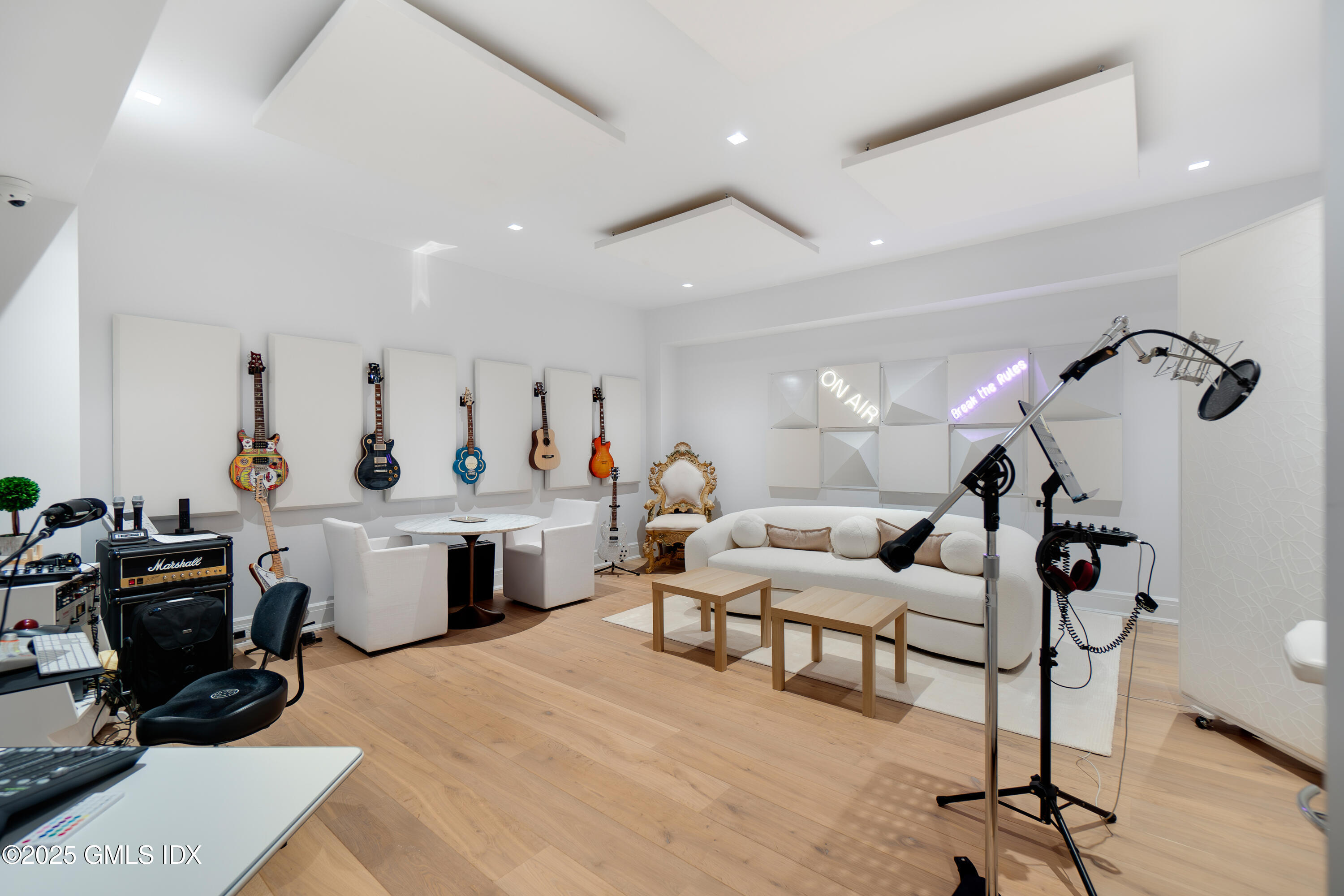 406 Stanwich Road Greenwich, CT 06830 - Photo 22 of 35 18