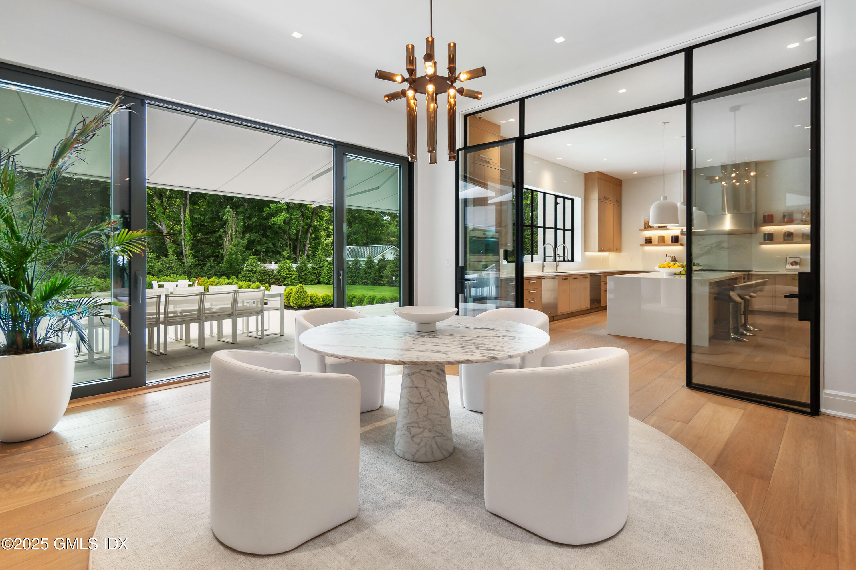 406 Stanwich Road Greenwich, CT 06830 - Photo 10 of 35 05-2