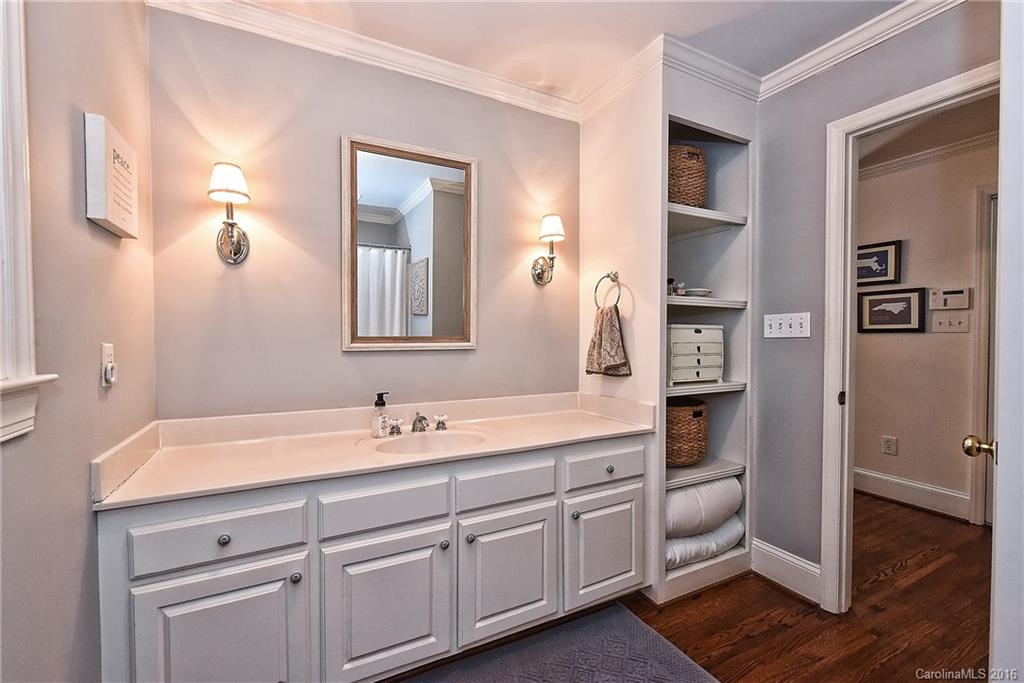 1625 Sterling Road Charlotte, NC 28209 - Photo 12 of 22 Gallery Image 12