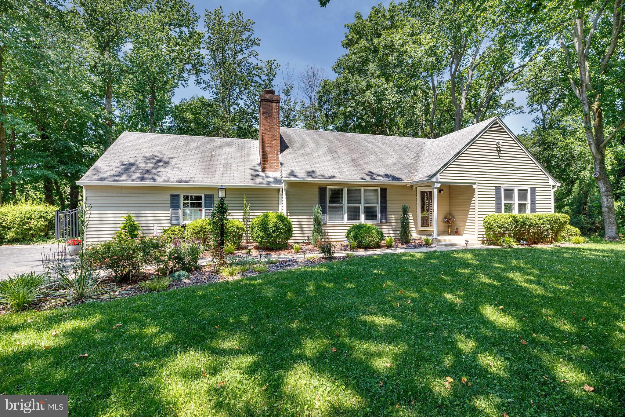 102 East Severn Ridge Road Annapolis, MD 21409 - Photo 2 of 50