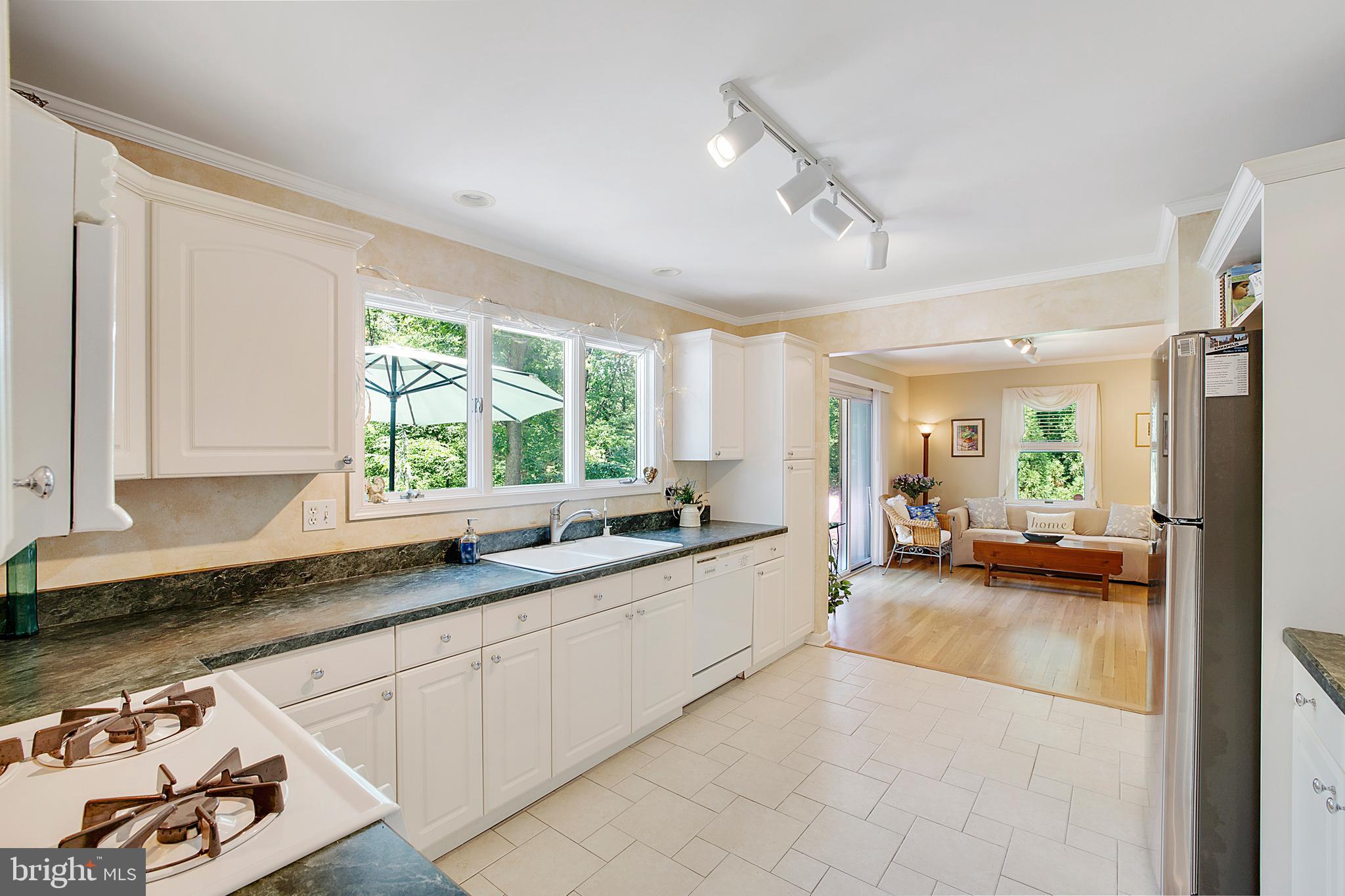 102 East Severn Ridge Road Annapolis, MD 21409 - Photo 17 of 50