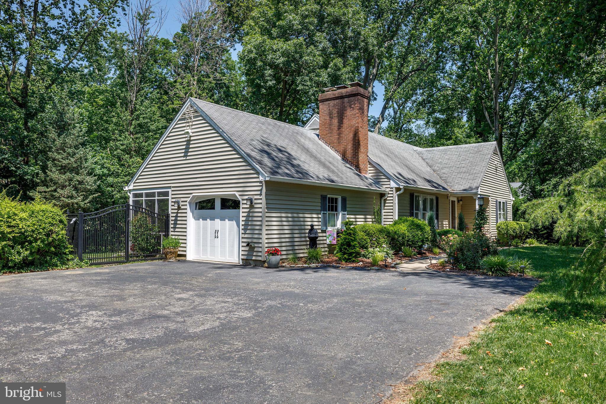 102 East Severn Ridge Road Annapolis, MD 21409 - Photo 4 of 50