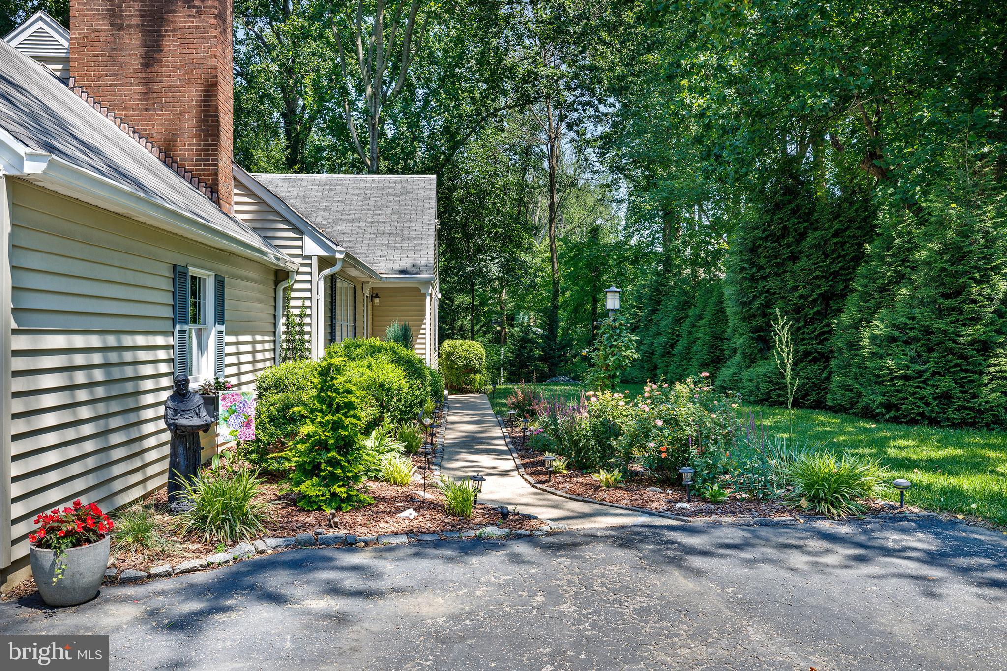 102 East Severn Ridge Road Annapolis, MD 21409 - Photo 5 of 50