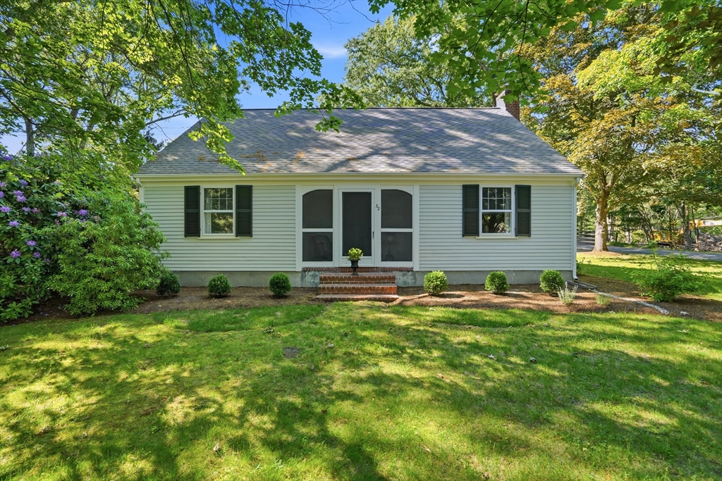 32 Wadsworth Road Duxbury, MA 02332 - Photo 5 of 38
