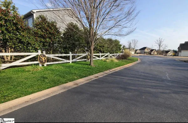 $489,900 | 672 Diamond Ridge Way, Duncan, SC 29334