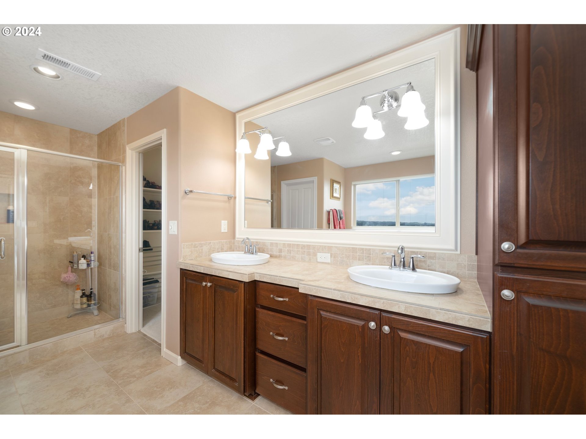 12042 Southwest Stringer Lane Portland, OR 97224 - Photo 17 of 42 Owner's Suite Bathroom