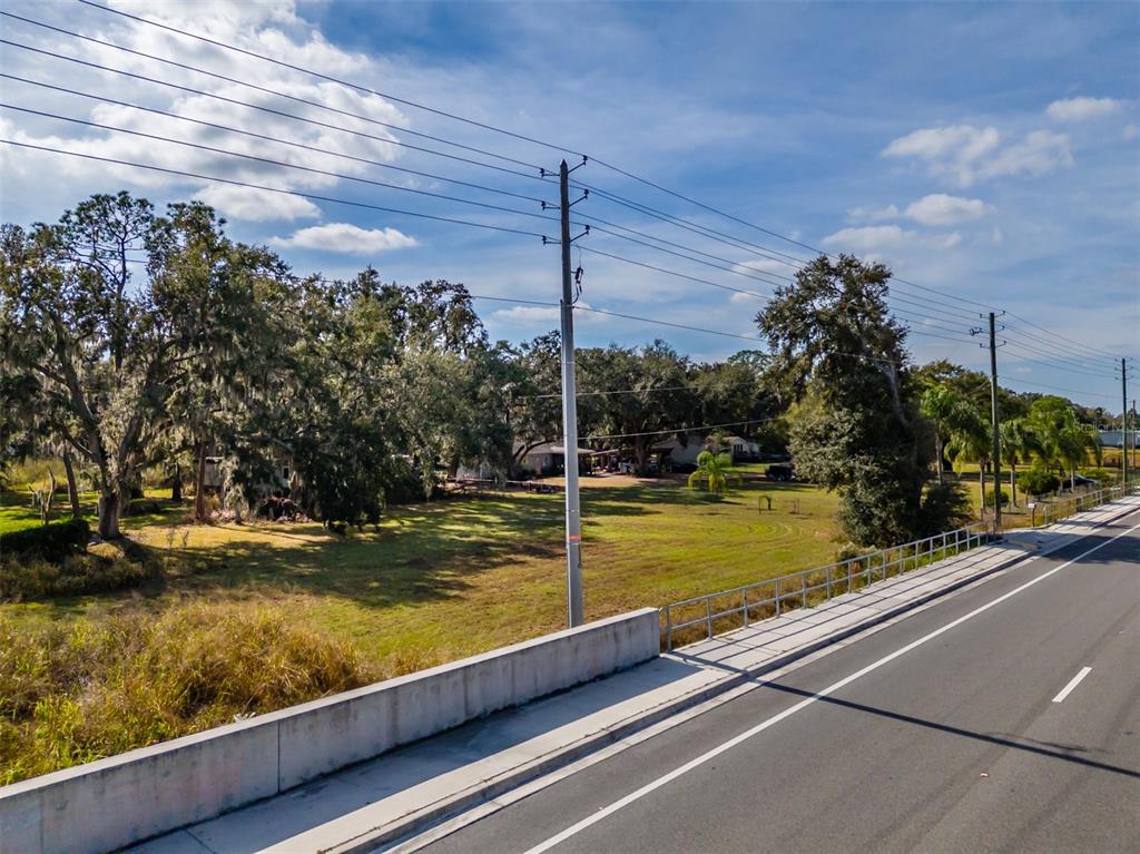 815 East Sam Allen Road Plant City, FL 33563 - Photo 5 of 27 a view of a lake with a ocean view
