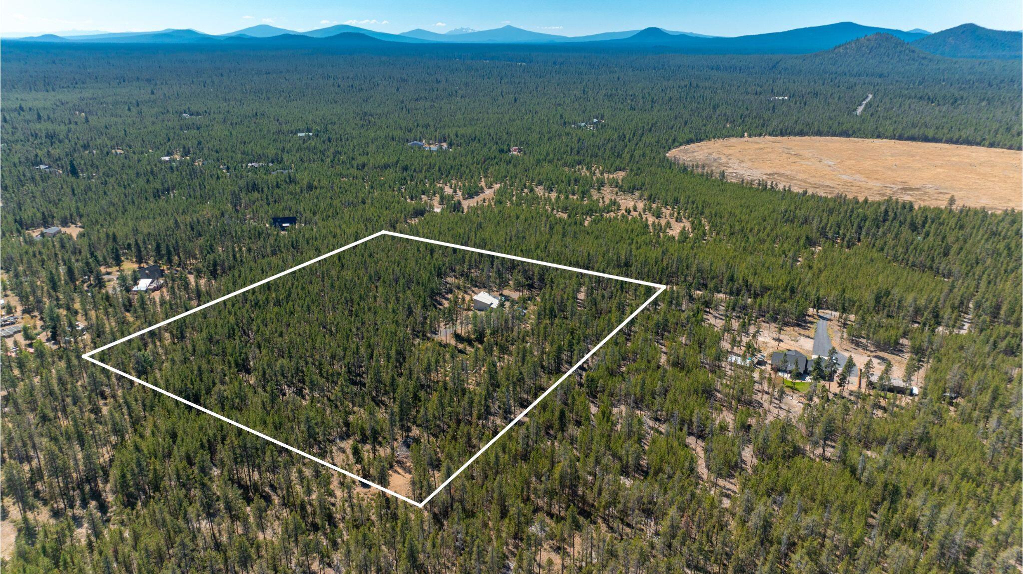 55236 Homestead Way Bend, OR 97707 - Photo 1 of 17 1.0