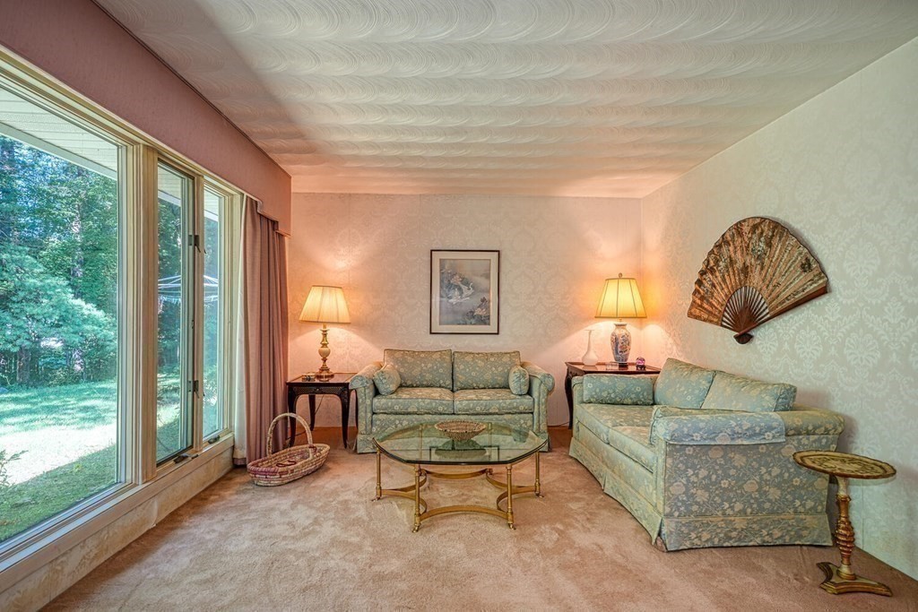14 Karen Road Framingham, MA 01701 - Photo 17 of 33 Gallery Image 17