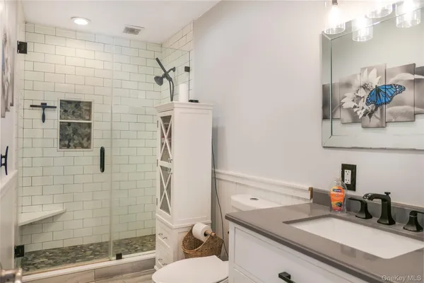 $760,000 | 84 Bieselin Road, Bellport, NY 11713