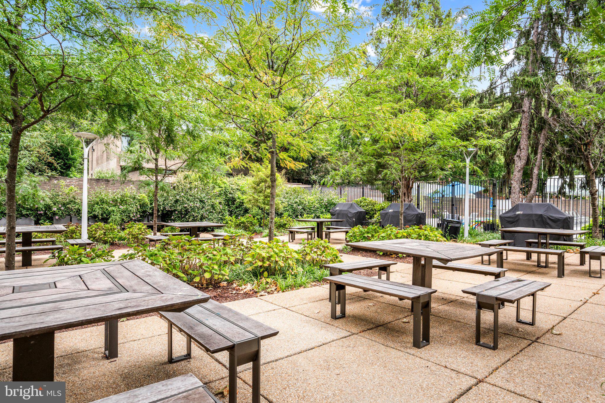 360 N Street Southwest Washington, DC 20024 - Photo 36 of 39 Picnic Area