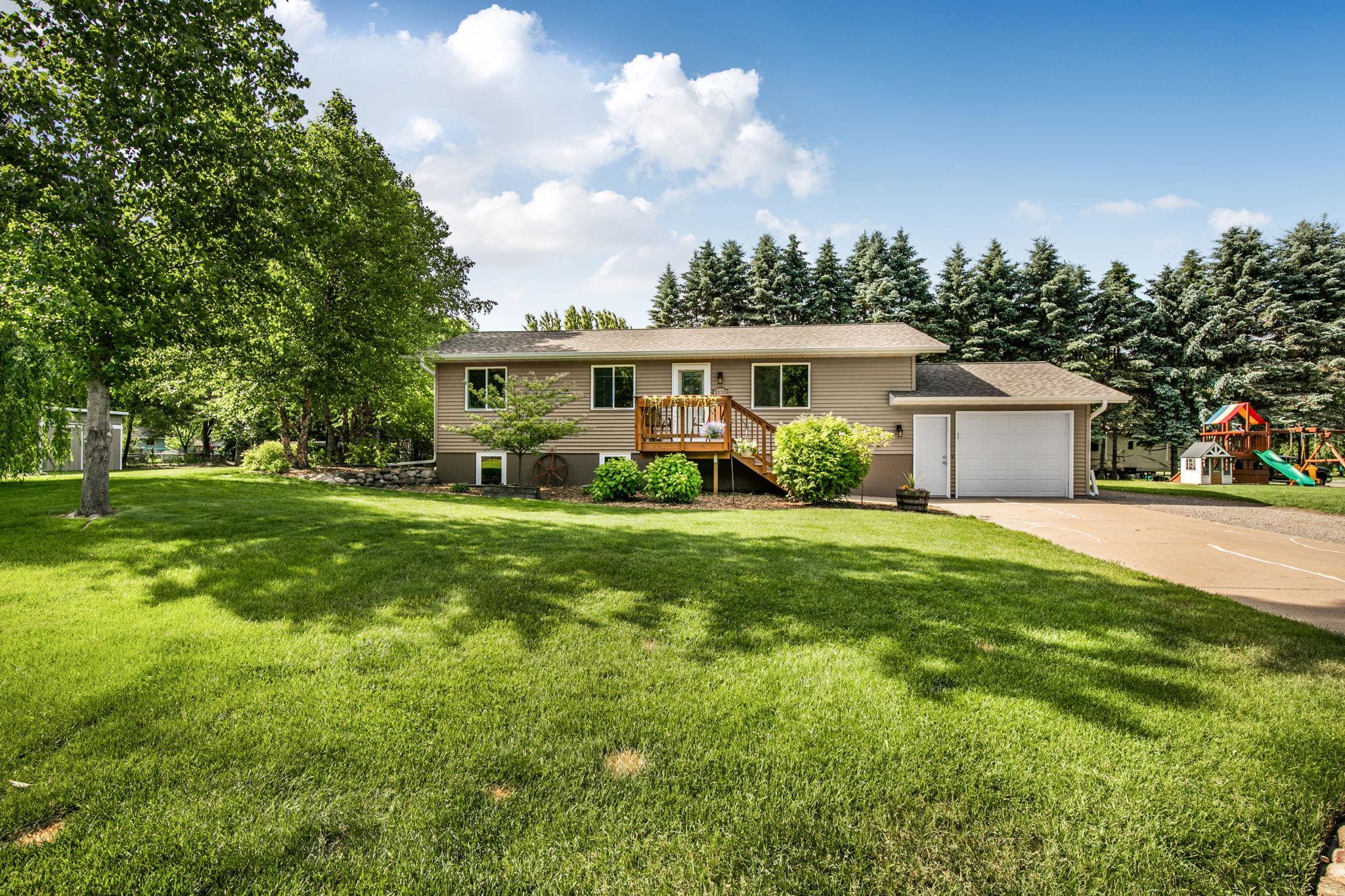 2135 247th Street St. Augusta, MN 56301 - Photo 1 of 30