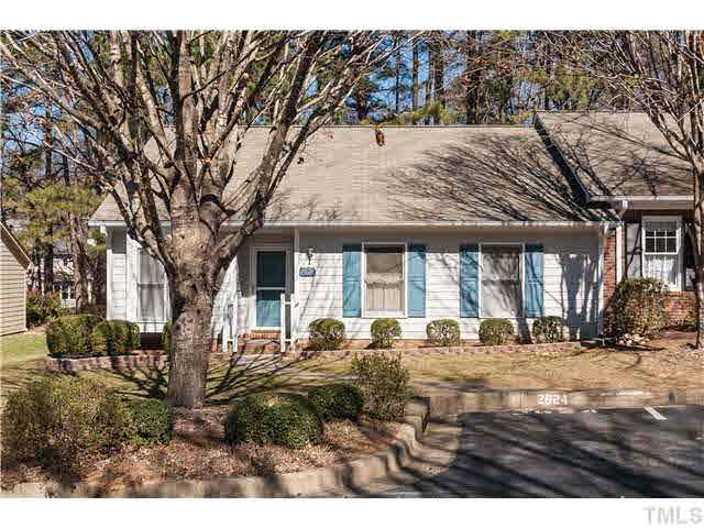 2624 Cottage Circle Raleigh, NC 27613 - Photo 3 of 15