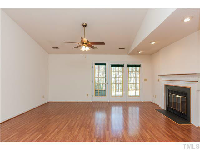 2624 Cottage Circle Raleigh, NC 27613 - Photo 7 of 15