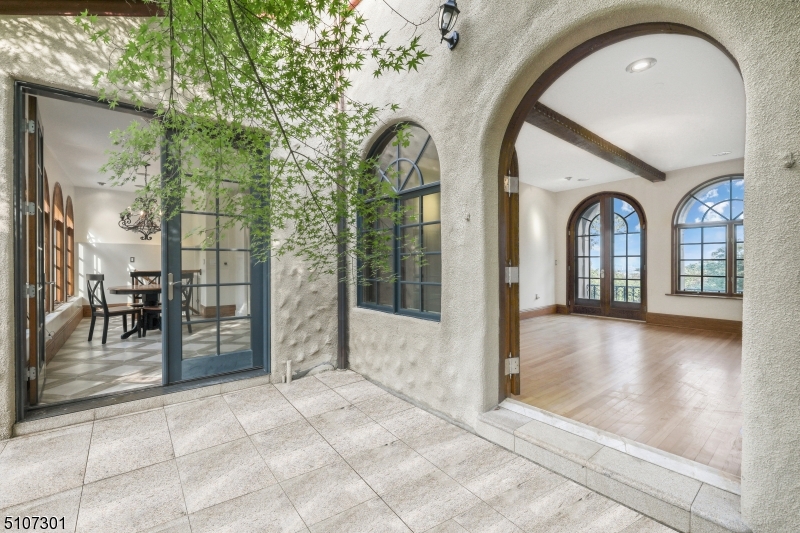 50 Rock Spring Road West Orange, NJ 07052 - Photo 8 of 37 a view of a interior of the house