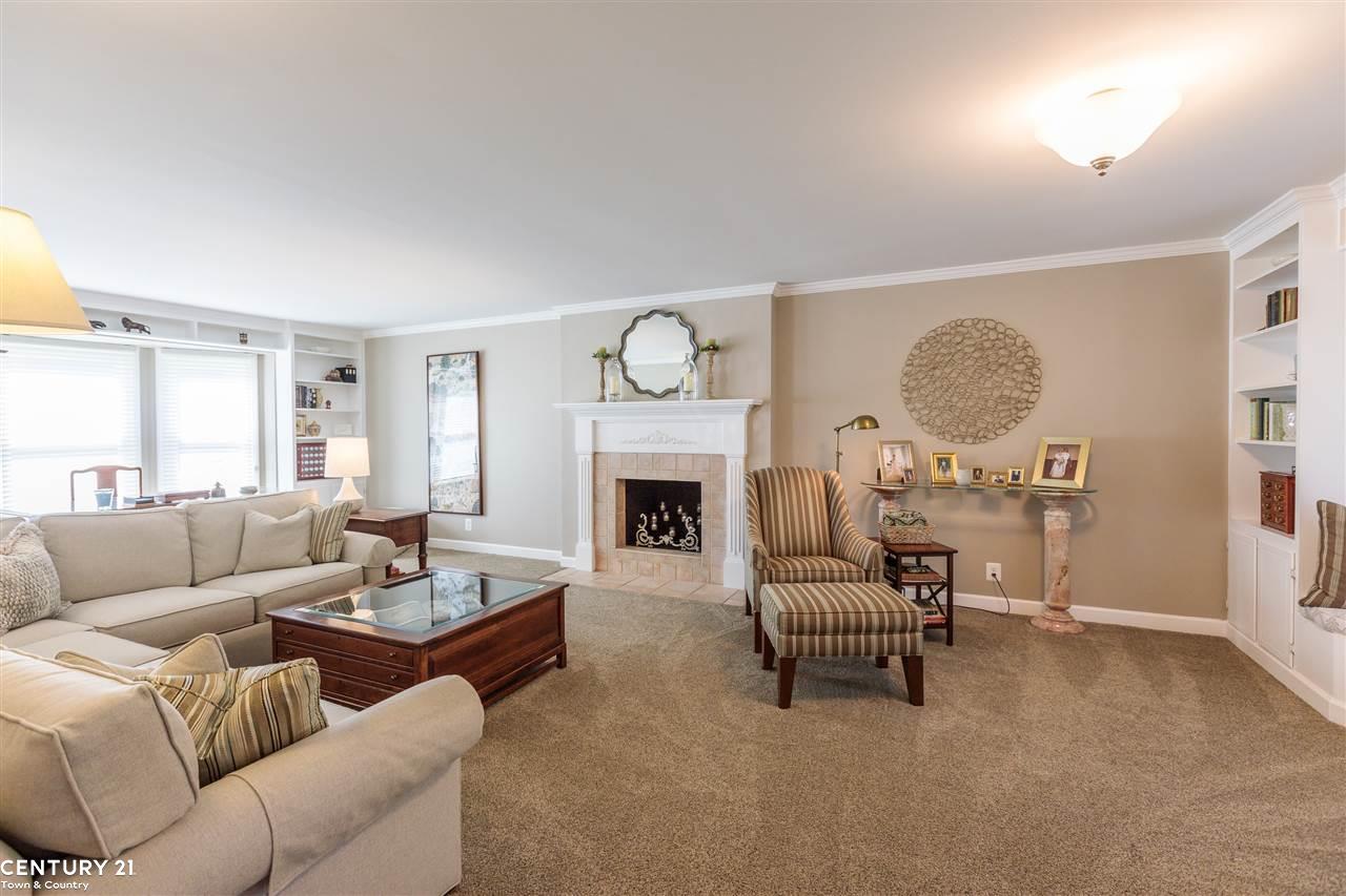 1325 Royal Crescent Street Rochester Hills, MI 48306 - Photo 10 of 40
