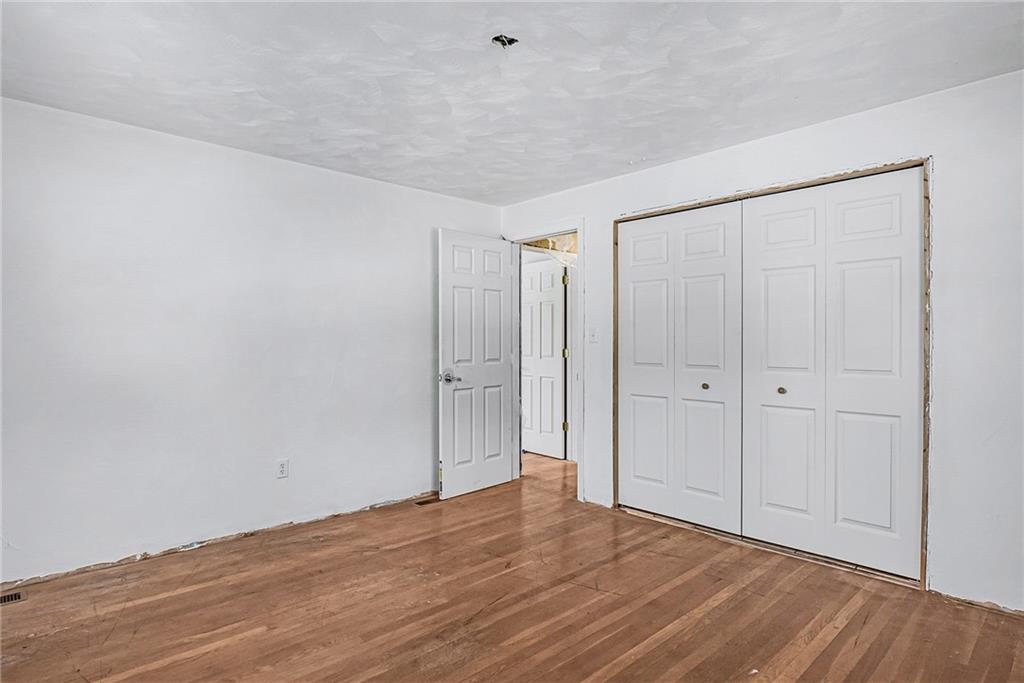 675 Center Road Pittsburgh, PA 15239 - Photo 16 of 25 Gallery Image 16