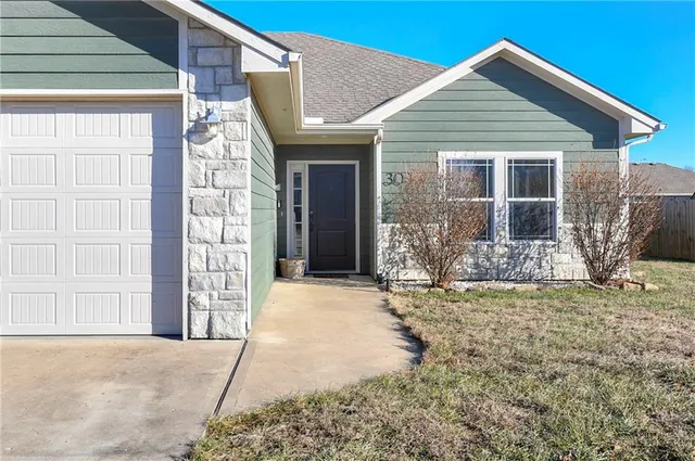 $265,000 | 303 South Wilson Street, Archie, MO 64725