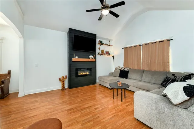 $265,000 | 303 South Wilson Street, Archie, MO 64725