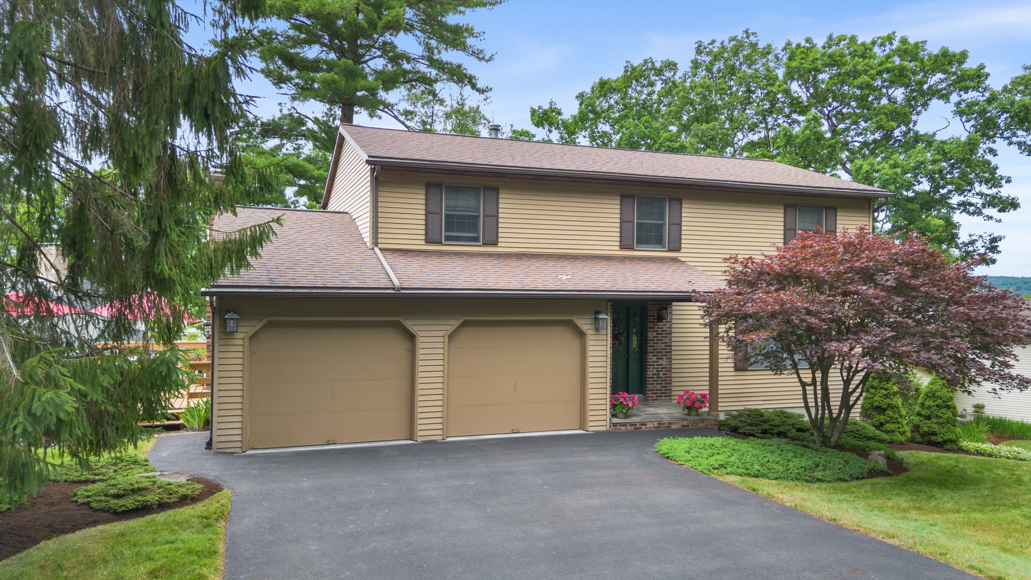 624 Rano Boulevard Vestal, NY 13850 - Photo 3 of 37