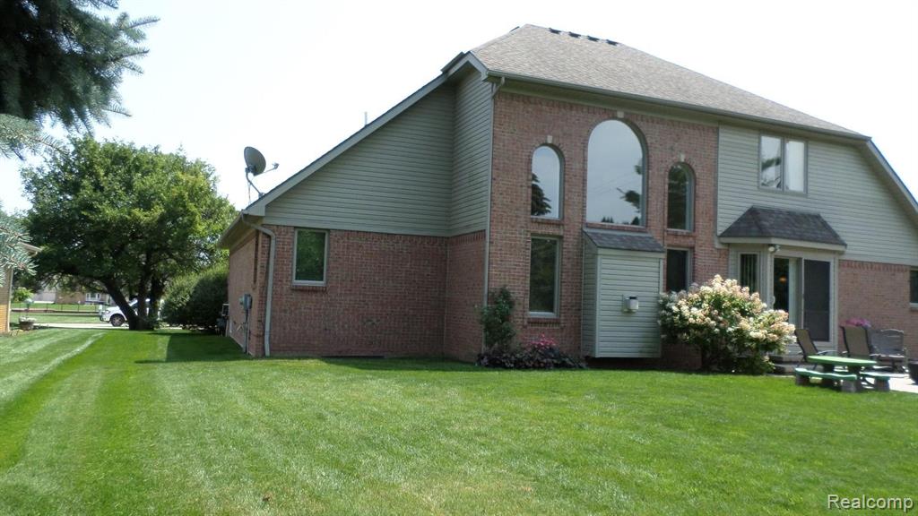 49603 Compass Point Drive Chesterfield, MI 48047 - Photo 6 of 89