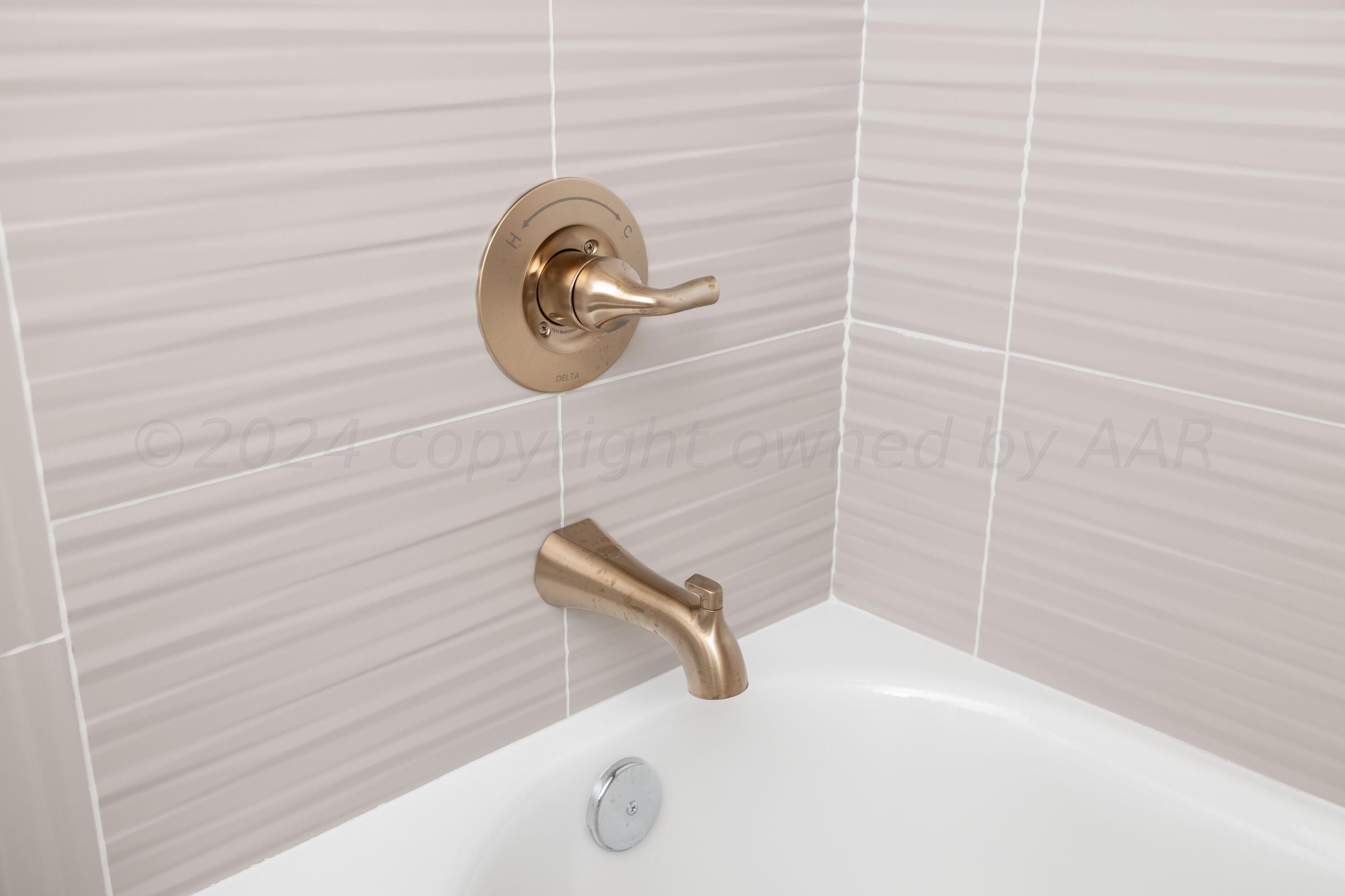 10201 Cactus Flower Road Amarillo, TX 79119 - Photo 18 of 48 a bathroom with a shower