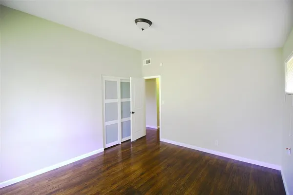 $2,100 | 149 Hedgerow Lane, Lewisville, TX 75057