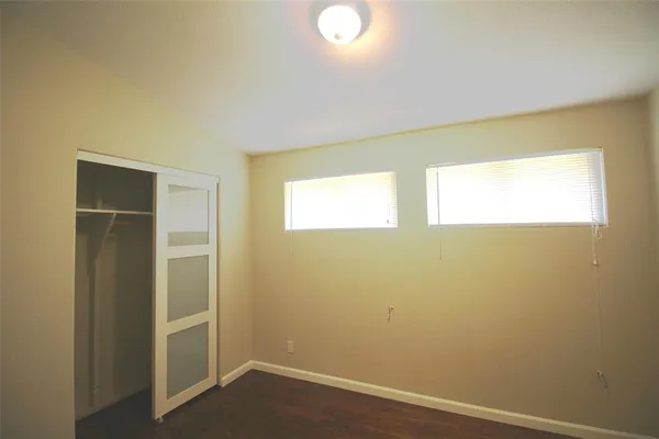 $2,100 | 149 Hedgerow Lane, Lewisville, TX 75057