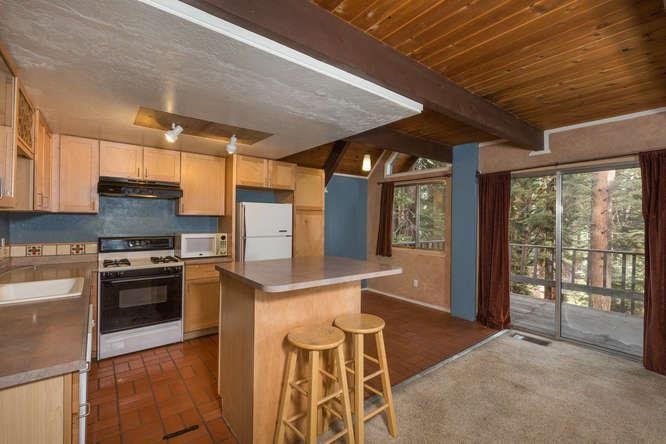 10684 Torrey Pine Road Truckee, CA 96161 - Photo 4 of 14 Gallery Image 4