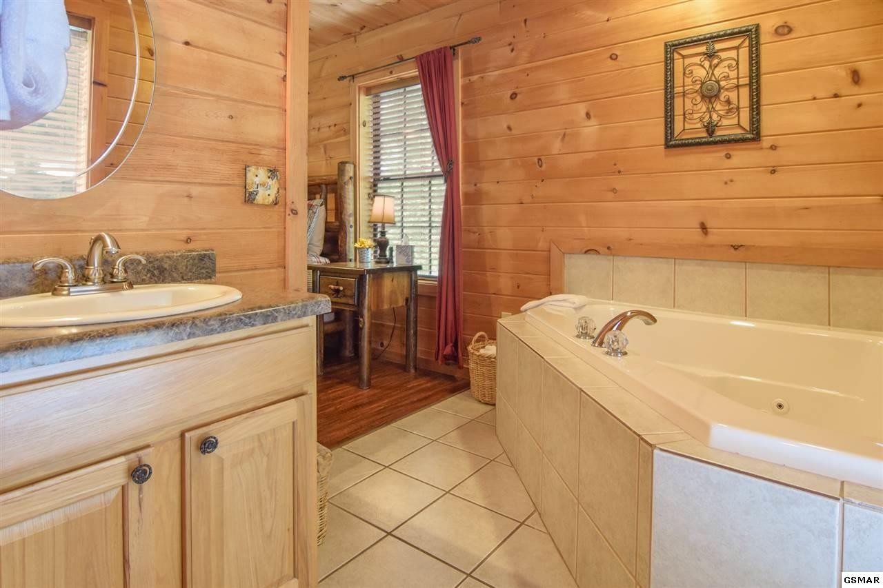 3512 Sugar Maple Loop Road Sevierville, TN 37862 - Photo 12 of 33 Gallery Image 12